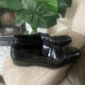 PRADA Men's Black Leather Loafers Dress Shoes Slip On Square Toe 2D2083 Size 9